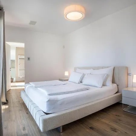 5 Terrazze Exclusive Use Villa