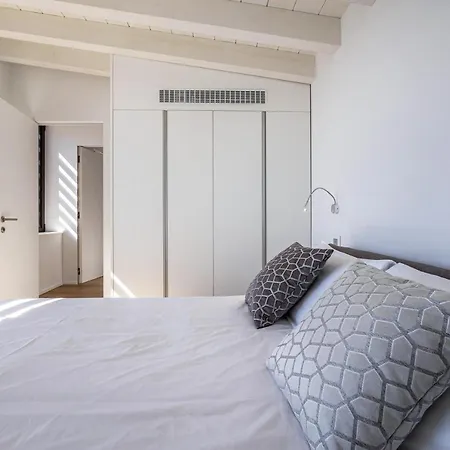 5 Terrazze Exclusive Use Villa Gargnano