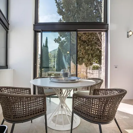 5 Terrazze Exclusive Use Villa