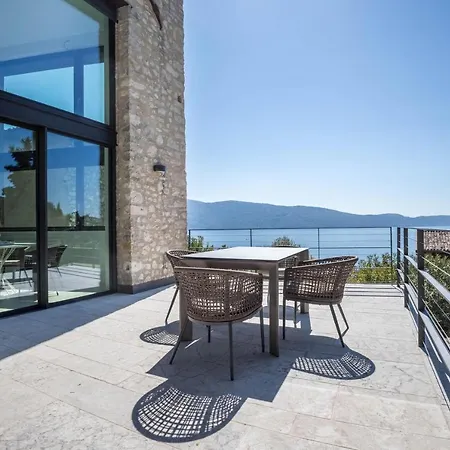 5 Terrazze Exclusive Use Villa